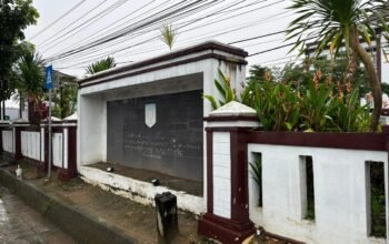 Samsat Abai Marwah Provinsi: Papan Nama Rusak, Andalkan Sponsor Honda, Cederai Wibawa Gubernur